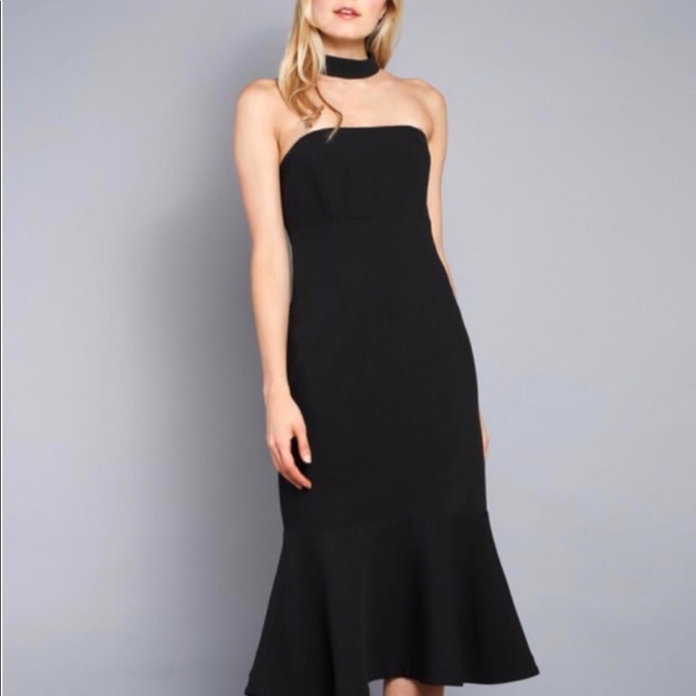 Black chocker dress